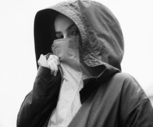 Ela Minus – “dominique”