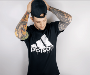 Gunfight – To The Moon
