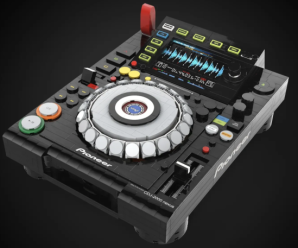 Enthusiast Makes Working CDJs From LEGOs