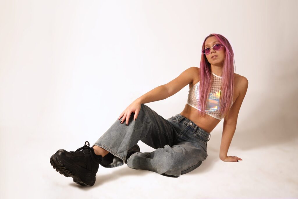 Producer and DJ ROXIE Returns with New Single 'Turn It Up'