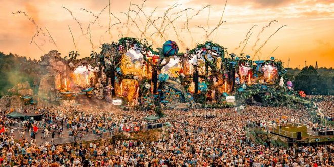 Watch How Tomorrowland Is Built In Just 52 Days