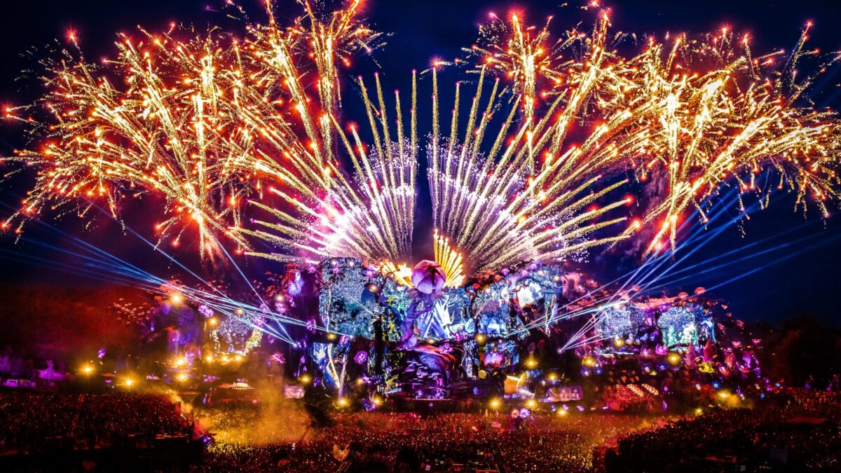 New EU Passport System Causes Severe Delays for Tomorrowland