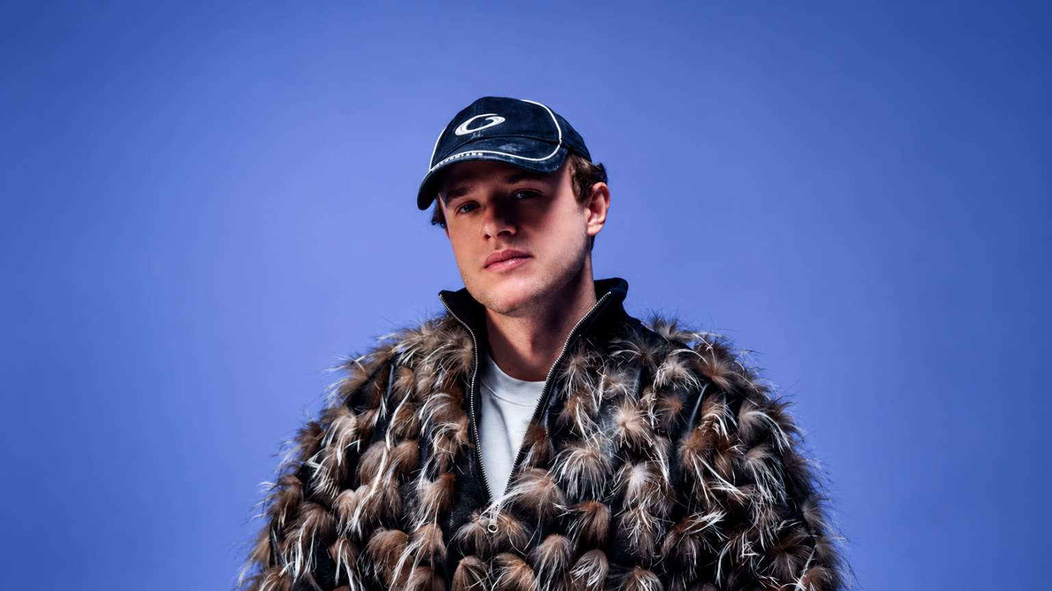 Marten Lou Finally Unveils 'Chemical' Featuring Ross Quinn