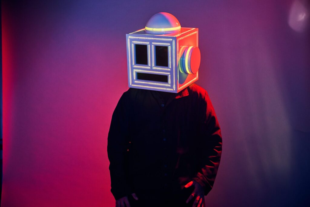 MEETCH and Lacey Unveil 'Reflections' on Robotic Rumble