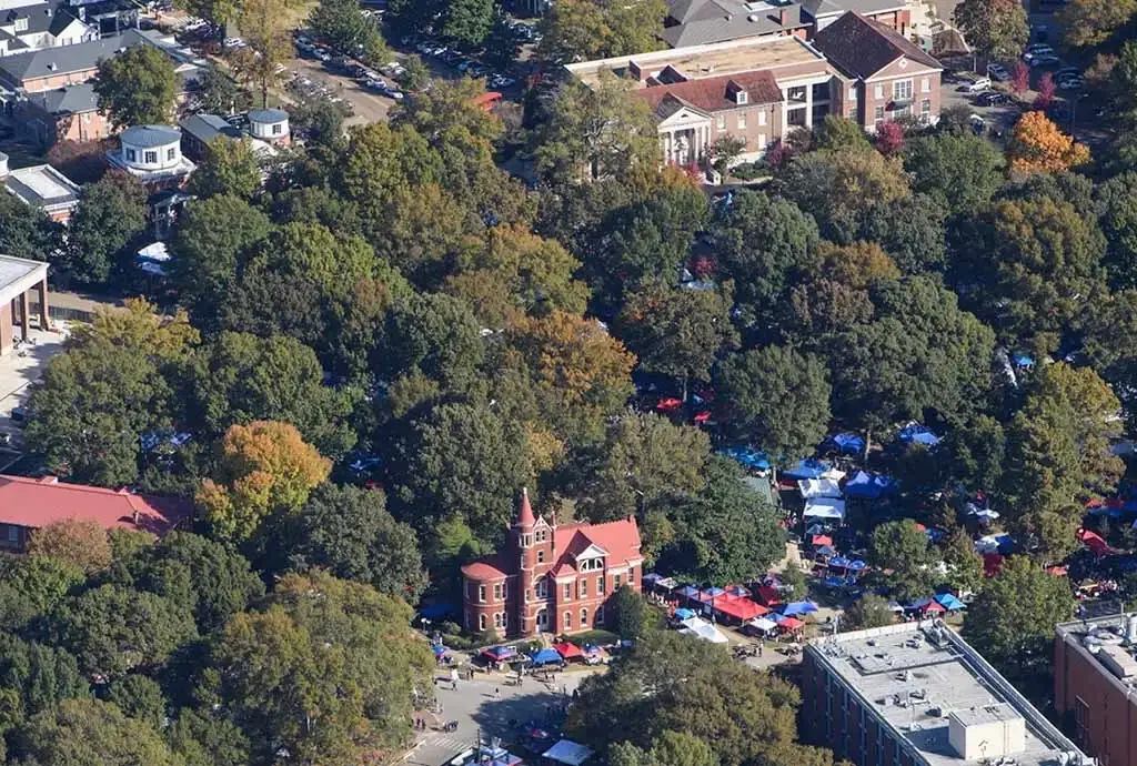 Arrests Made & Kratom Seized After Two Ole Miss Students Found Dead