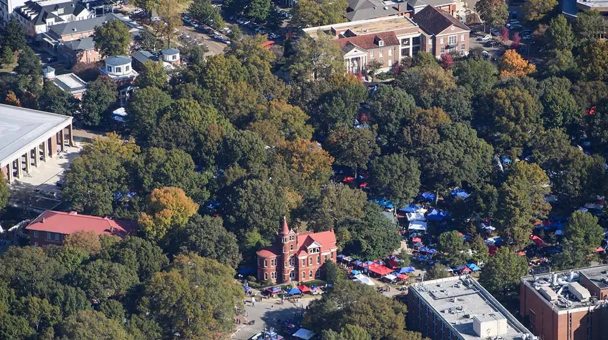 Arrests Made & Kratom Seized After Two Ole Miss Students Found Dead