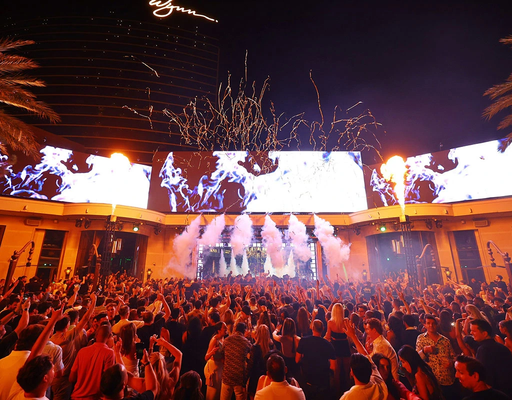The Chainsmokers Return to Encore Beach at Night